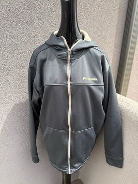 Patagonia Men’s Full-Zip Hooded Softshell Jacket — Men’s XL